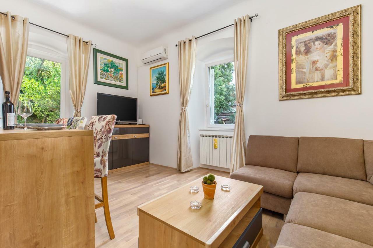Apartman Villa Carolina Fiume Kültér fotó