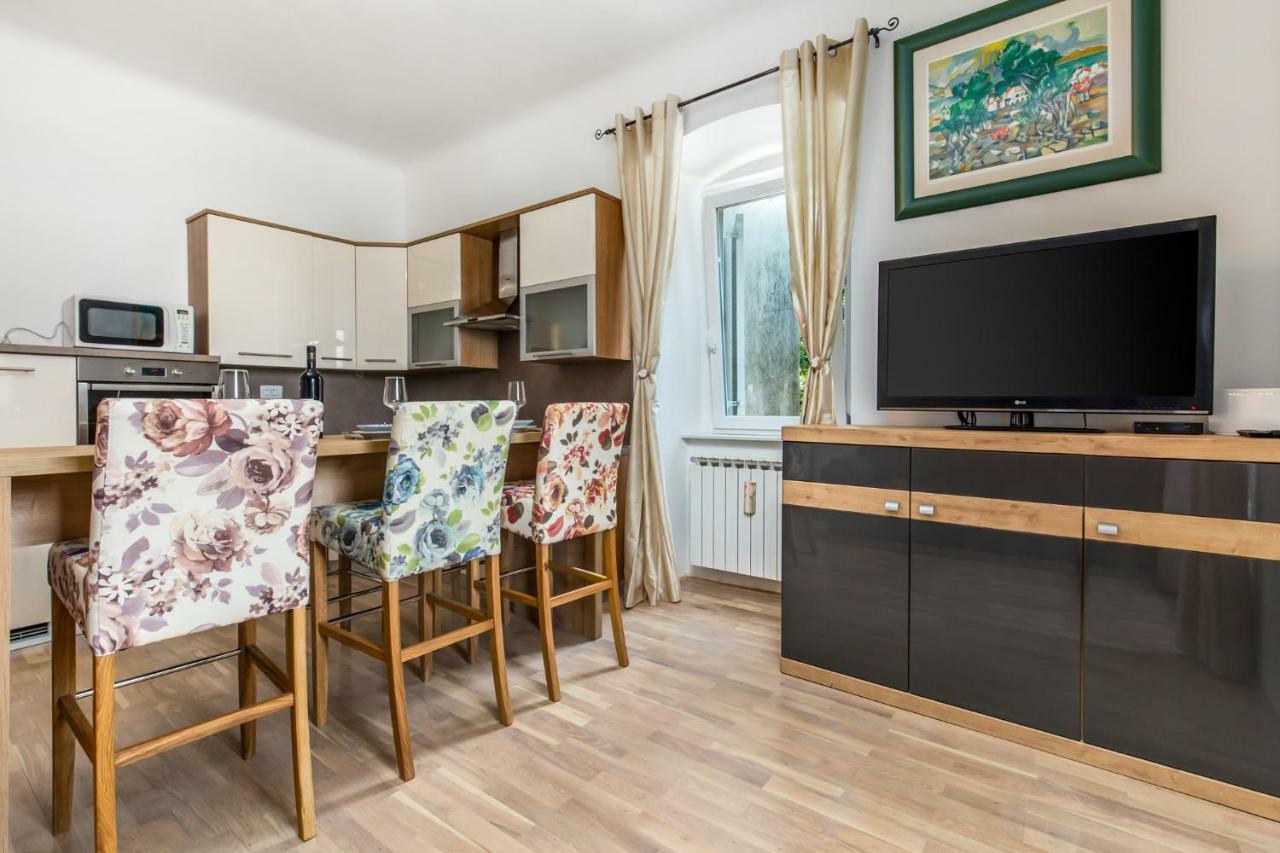 Apartman Villa Carolina Fiume Kültér fotó